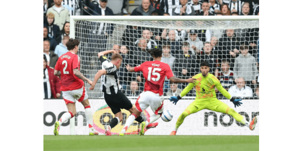 Il Manchester United ha subito una sconfitta record contro il Newcastle United per 1-4